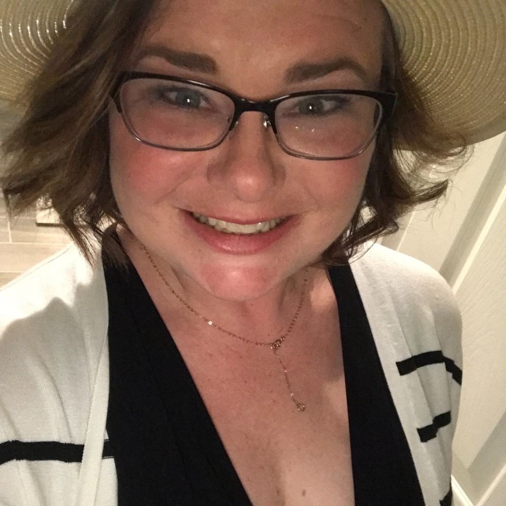 Meet your Posher, Suzy